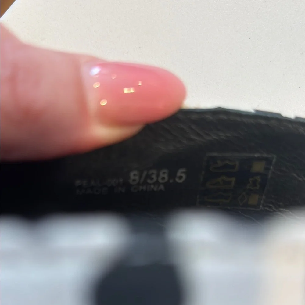 Chinese Laundry Black and White Leopard Print Mules - Picture 7 of 7